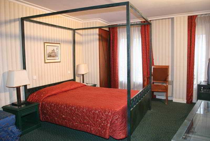Hotel Le Bellechasse Saint-germain 4*